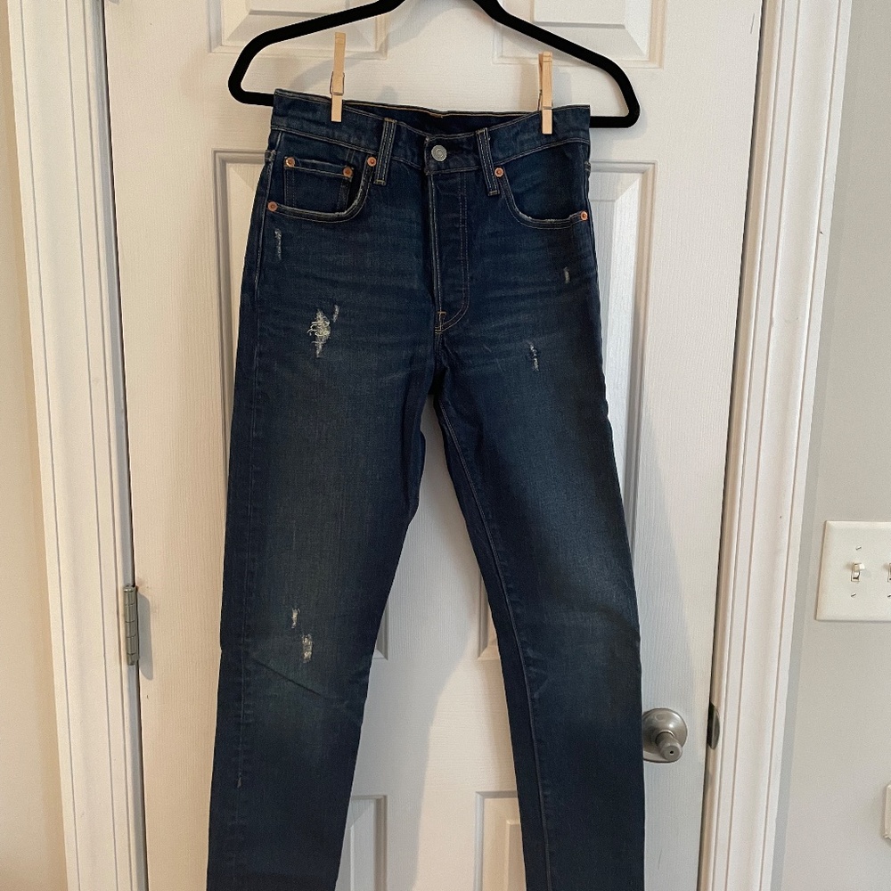 Levi women's 501 (25W, 30L) distressed medium washed jeans - high waisted